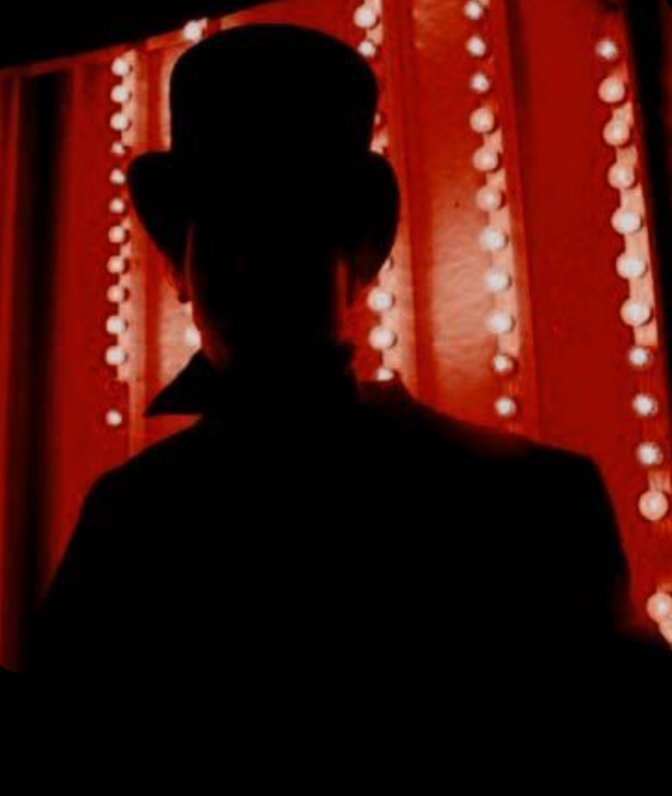 laylamustdi3's tweet photo. Evil Brendon Urie - niche https://t.co/DF0nijlkdY