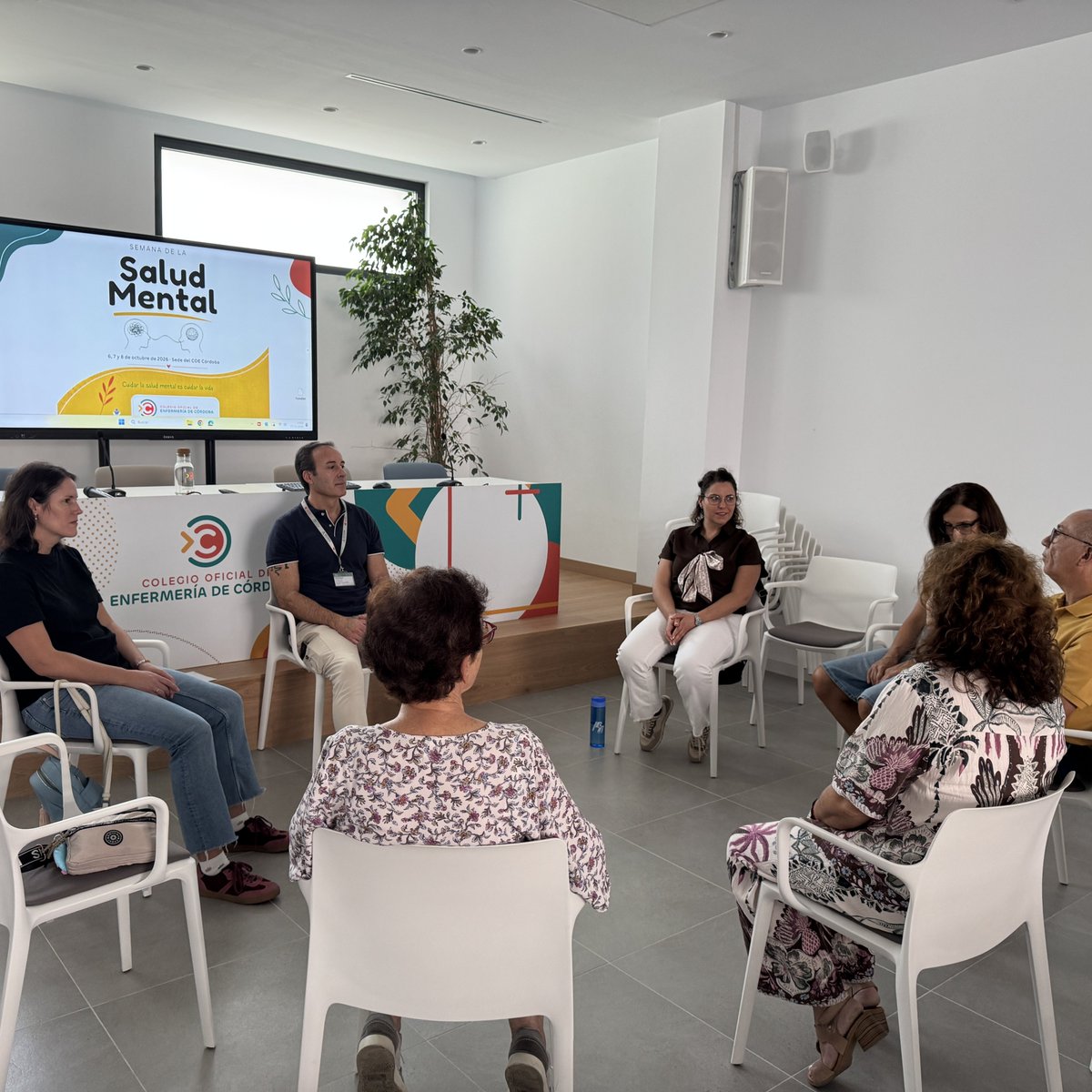 COECordoba's tweet photo. Continúa la ‘Semana de la Salud Mental’ del @COECordoba con un taller sobre técnicas de relajación y afrontamiento del estrés dirigido a toda la población. Impartido por Martín David Toledano García, enfermero especialista en Salud Mental de la USMC Córdoba Sur del @HUReinaSofia https://t.co/kyxwmyzBDn