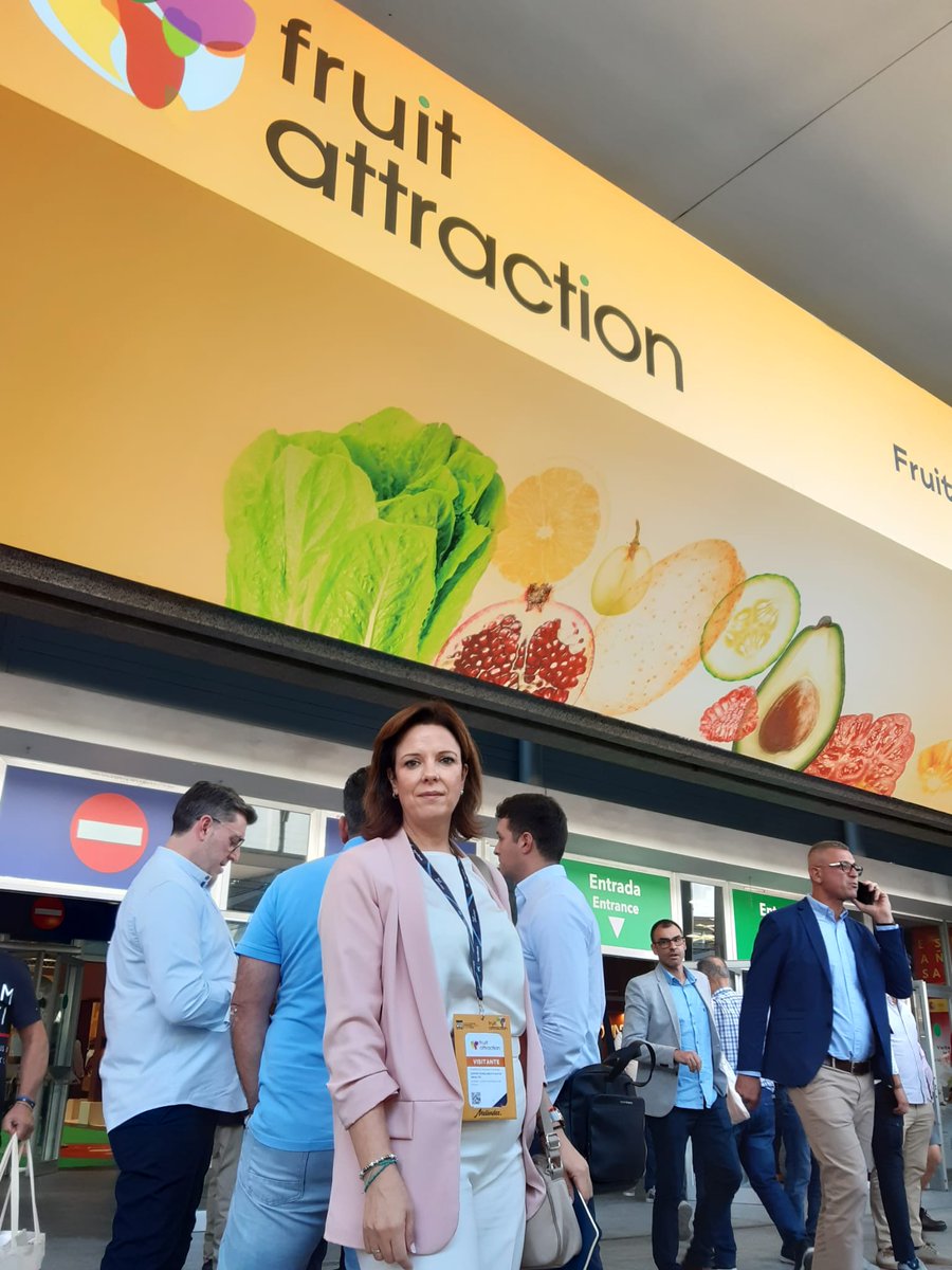 andaltec's tweet photo. 🥑 ¡Andaltec no faltó a su cita con @FruitAttraction! 

Responsables de nuestro centro tecnológico han visitado la gran cita del sector en Madrid para impulsar proyectos de packaging sostenible, desarrollo de envases biodegradables e innovación plástica aplicada al agro. https://t.co/YVAYABIRqI