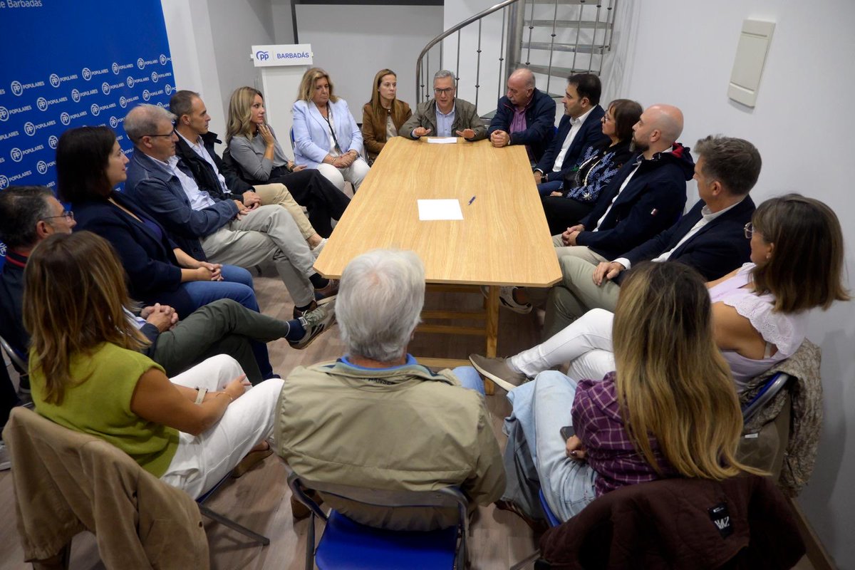 PPdeOU's tweet photo. Javier Rodríguez Rajo é o novo candidato do PP á alcaldía de Barbadás e presidente da xestora local.  

Veciño de Barbadás e cunha ampla traxectoria universitaria, lidera un proxecto serio, preparado e próximo á veciñanza.  

Un proxecto de futuro para todas as parroquias! https://t.co/3YfPsjNPdR