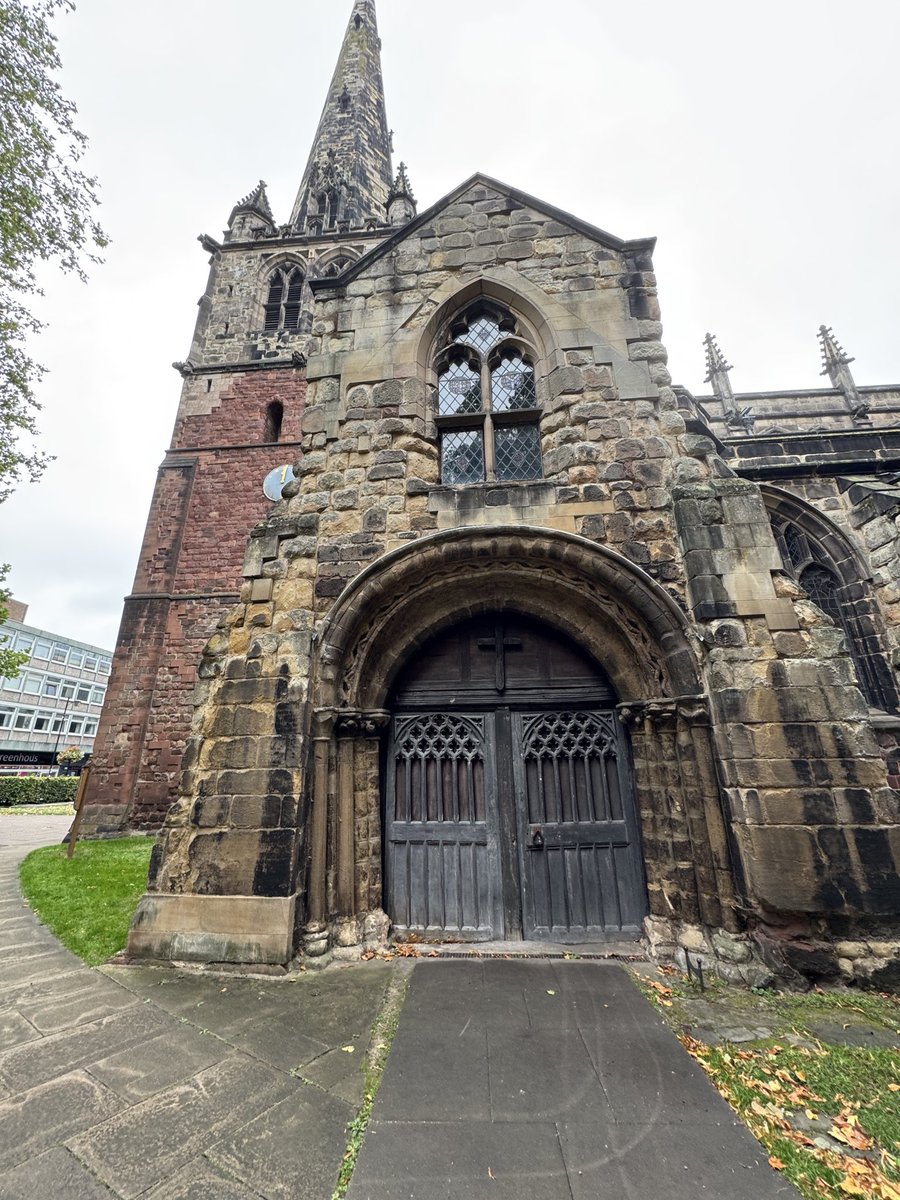 Barb_Drummond's tweet photo. #AdoorableThursday #StMary @Shrewsbury @TheCCT https://t.co/aQTcKmUJUp