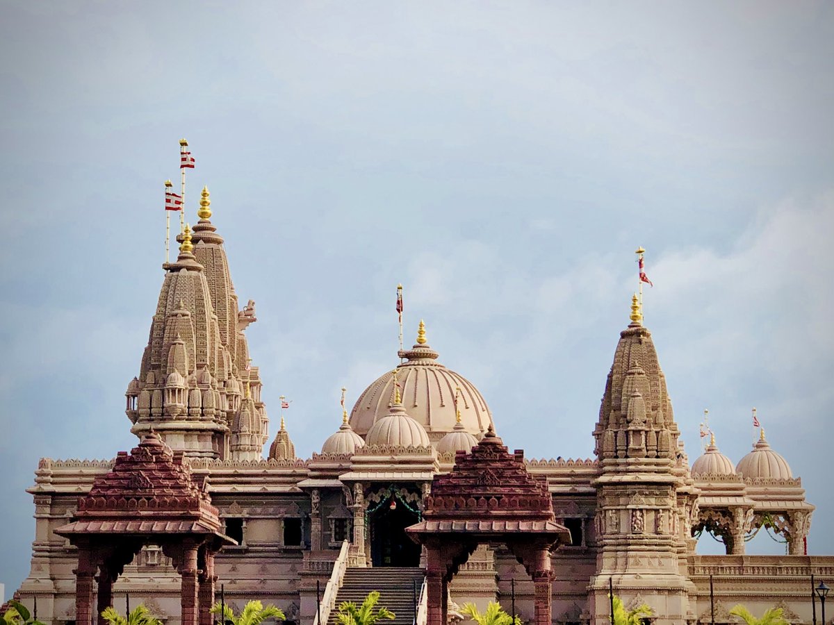 mandirclicks's tweet photo. BAPS Swaminarayan Mandir Pune India https://t.co/v0ocUaoyCl