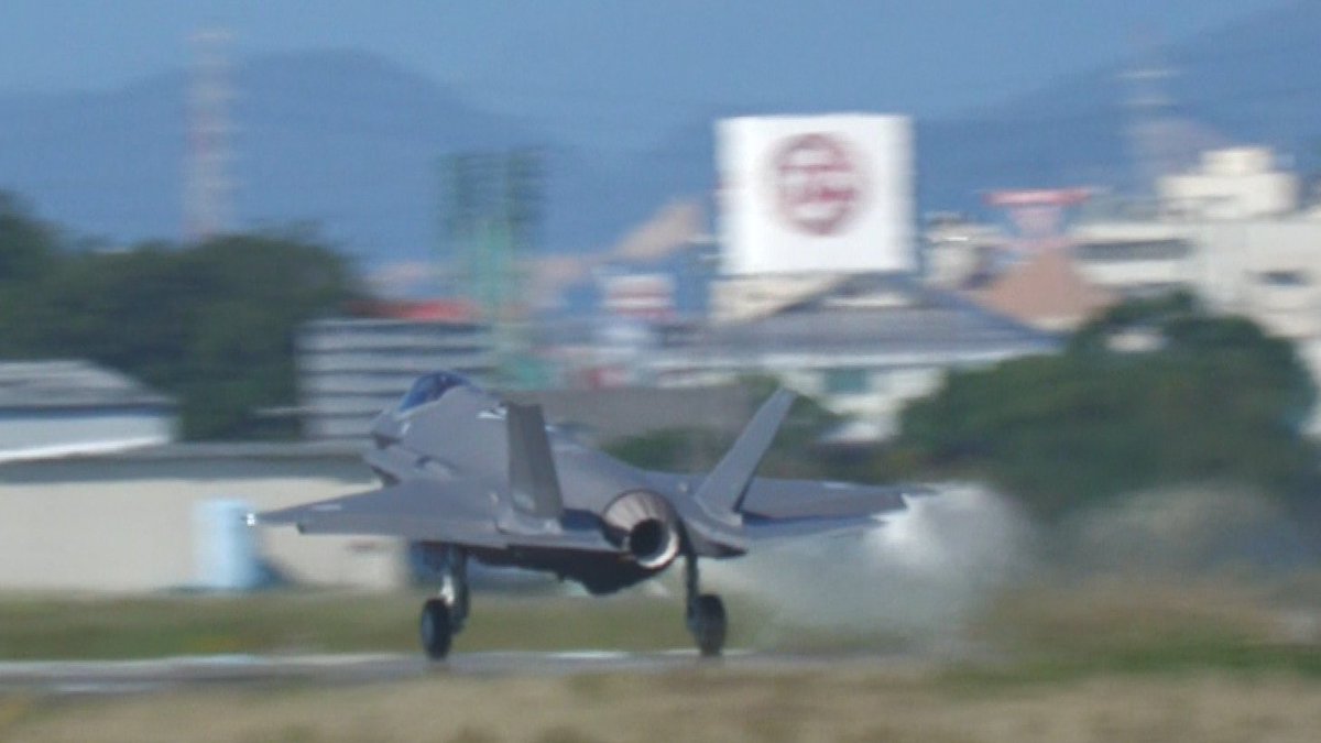 mt4692's tweet photo. 祝　初テスト飛行　F-35A 新造機　54号機69-8754

動画は此方⇒https://t.co/zzDCXSMwBc

#F-35A 
#新造機　54号機
#初テスト飛行
#小牧基地
#岐阜基地
#小松基地 https://t.co/s4e541wlaj