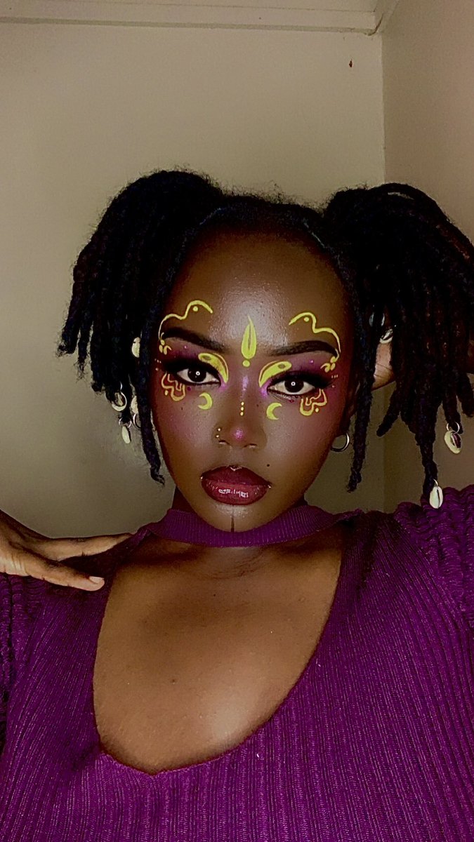 HerChubbyness's tweet photo. Look book! these have been in my gallery for a min. Scared to post on here 🥹. Now that I have the courage to, these looks were done by me last year. I loved them dearly. https://t.co/Q1kK9vzEVZ