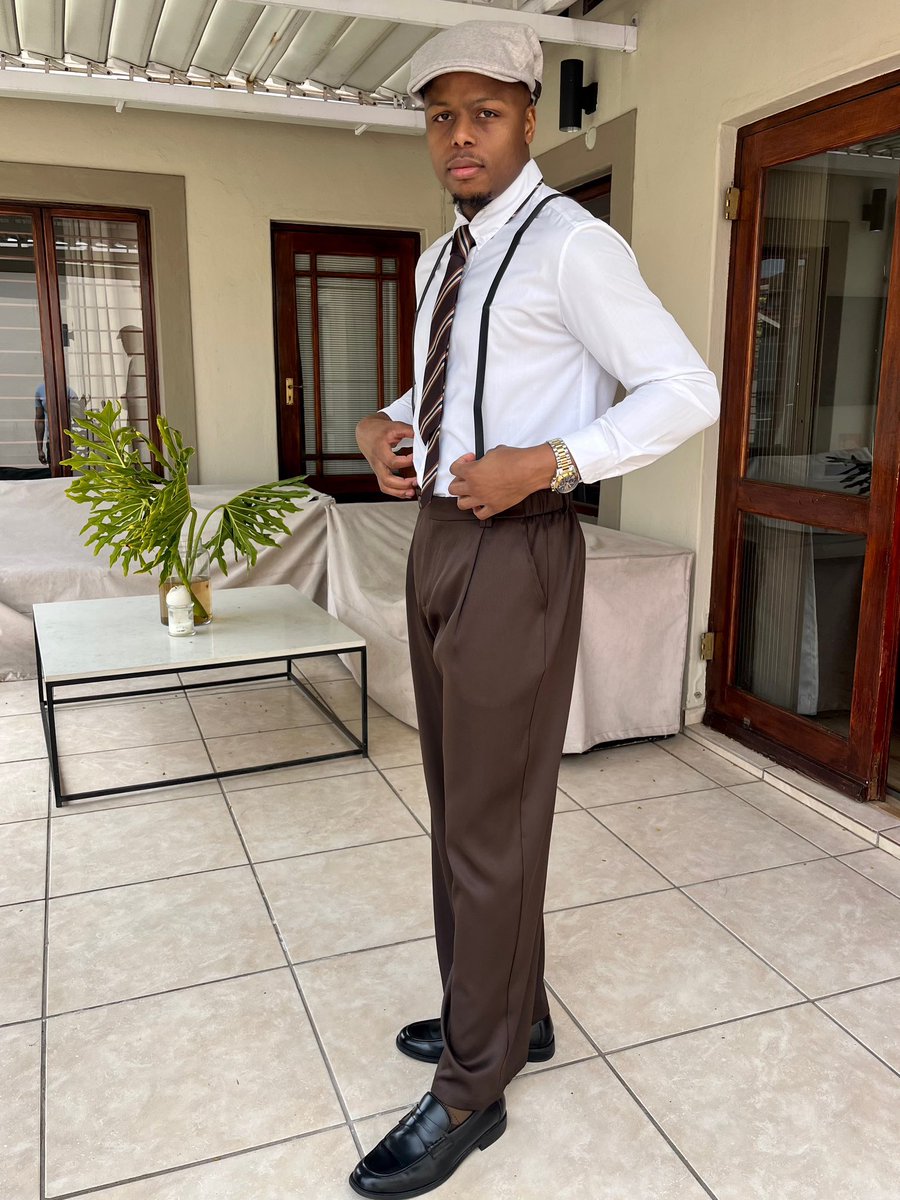 EmmanuelMatsi's tweet photo. Put on an 80s look🤎 https://t.co/3lyDYKOEdb