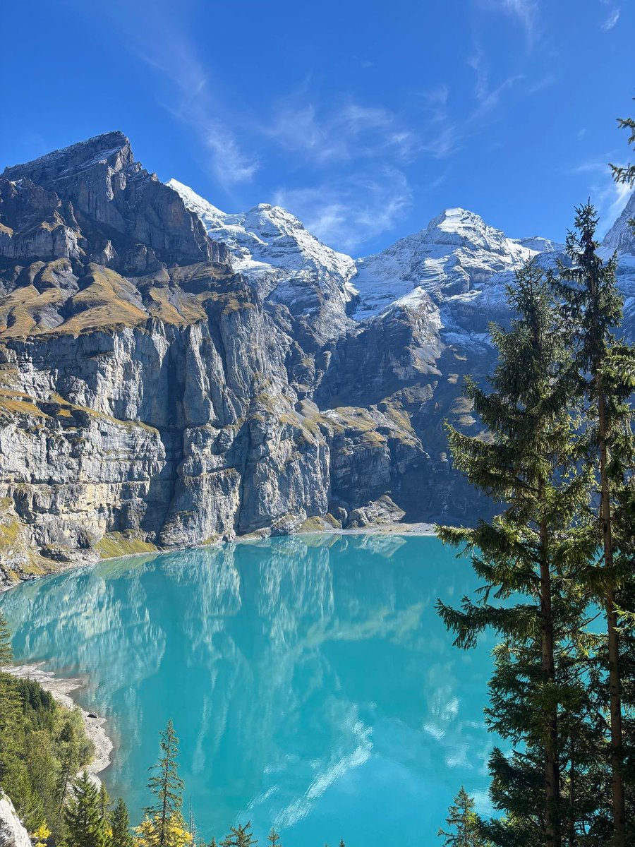 ab_cd_1235's tweet photo. Lake Oeschinense Switzerland 🇨🇭 https://t.co/VrjgfaanjN