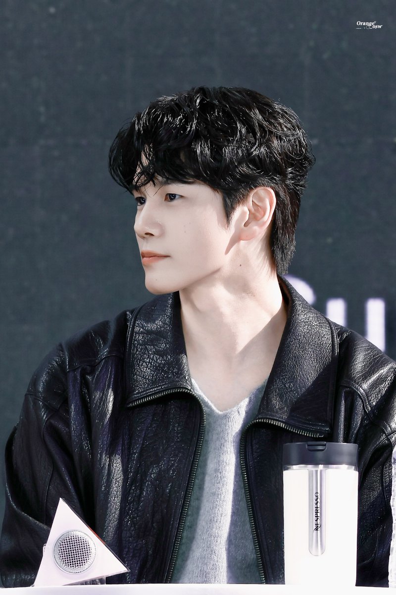 Orange_osw's tweet photo. 261007  🖤🎬
BUSAN International Film Festival
#옹성우 #ONGSEONGWU #องซองอู #WANNAONE https://t.co/QnQpUfAyIm