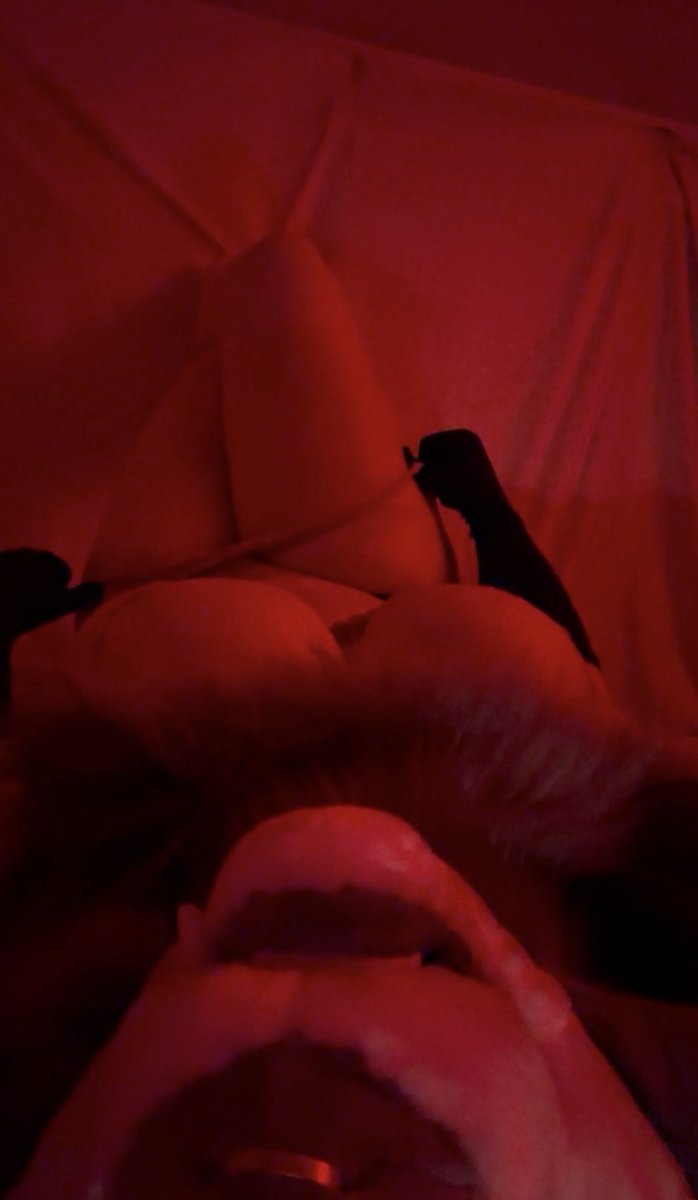 Rika_is_spice's tweet photo. More freaky photos dropping AND in celebration of my OF being approved and up now 🥳 
Link in the bio for all of my freaky supporters 😛🤍🩵 https://t.co/DsIJDbiYQz