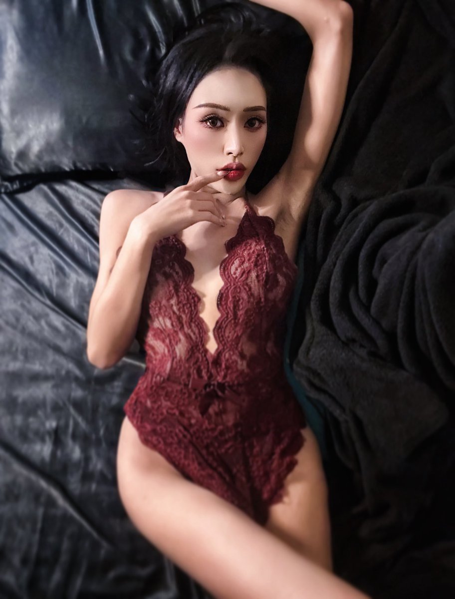 Christina654654's tweet photo. 可以換桌布了👅👅😂

#高雄前金 https://t.co/c2vU2MT1UB