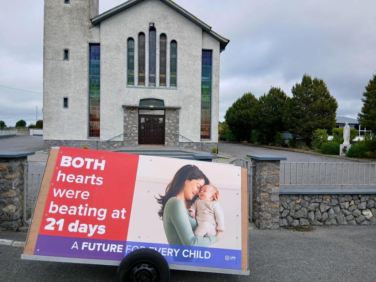 lifeinstitute's tweet photo. Thousands on the way to the Ballinasloe Horse Fair are seeing our brand new billboards! Thank you Offaly Pro Life for collaborating with us &amp; working hard to proclaim the pro-life message in Ireland! 🙏👩‍🍼❤️
#prolife #loveboth https://t.co/zKmWD2Go8A