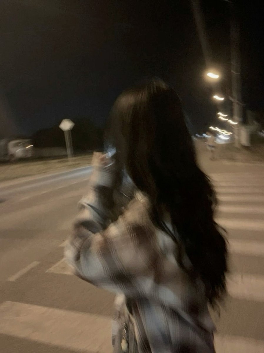 RTanyanyiw's tweet photo. 同じことをみんな言ってると思うが「ちいかわ」って「ポケモン」みたいな概念じゃないの？
こいつだけが「ちいかわ」なの？
そりゃメロンパンにメロンは入ってないけどさ（そうじゃない） https://t.co/eIdGkiEVxw