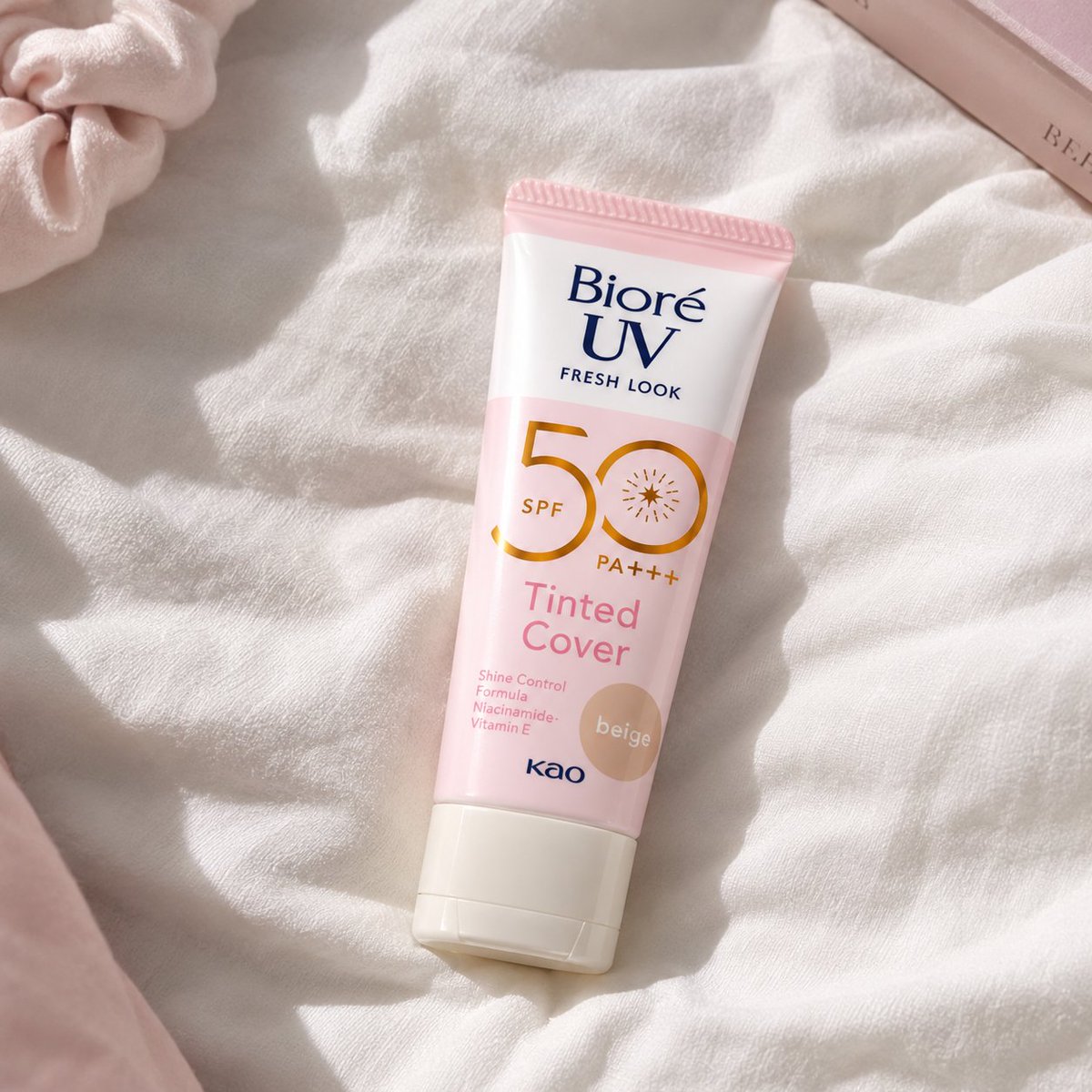 celsiicc's tweet photo. aku pilih2 bgt sunscreen, aku coba cari yang murah bgt tapi bagus, dan sumpah ini bagi aku ter gong karna ga espek thn lama di aku, dia tinted ss, shade nya ada banyak bgt dan ada banyak pilihan spf nyaaa, aku pake shade ini,di aku abisnya lama dehh 
https://t.co/scJOR1939x https://t.co/SA1OsjQPZl
