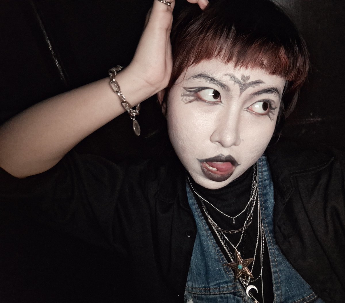 sepertinyasupra's tweet photo. #anisd a goth and their cupu bf 

(pls klo lewat sekalian mutualan sm ak donk ak ga gigit) https://t.co/PBiibtroXN