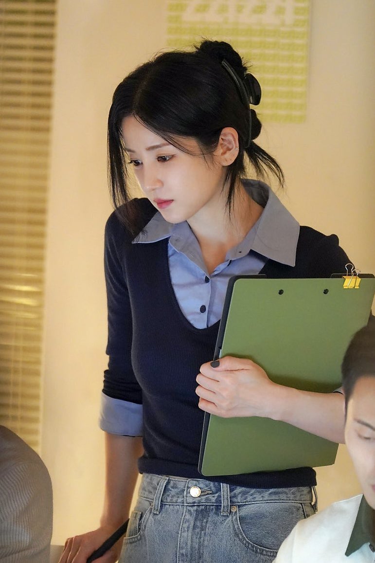 leedaall_33's tweet photo. 말잘듣고싶게생김 https://t.co/I8jnmcffbj