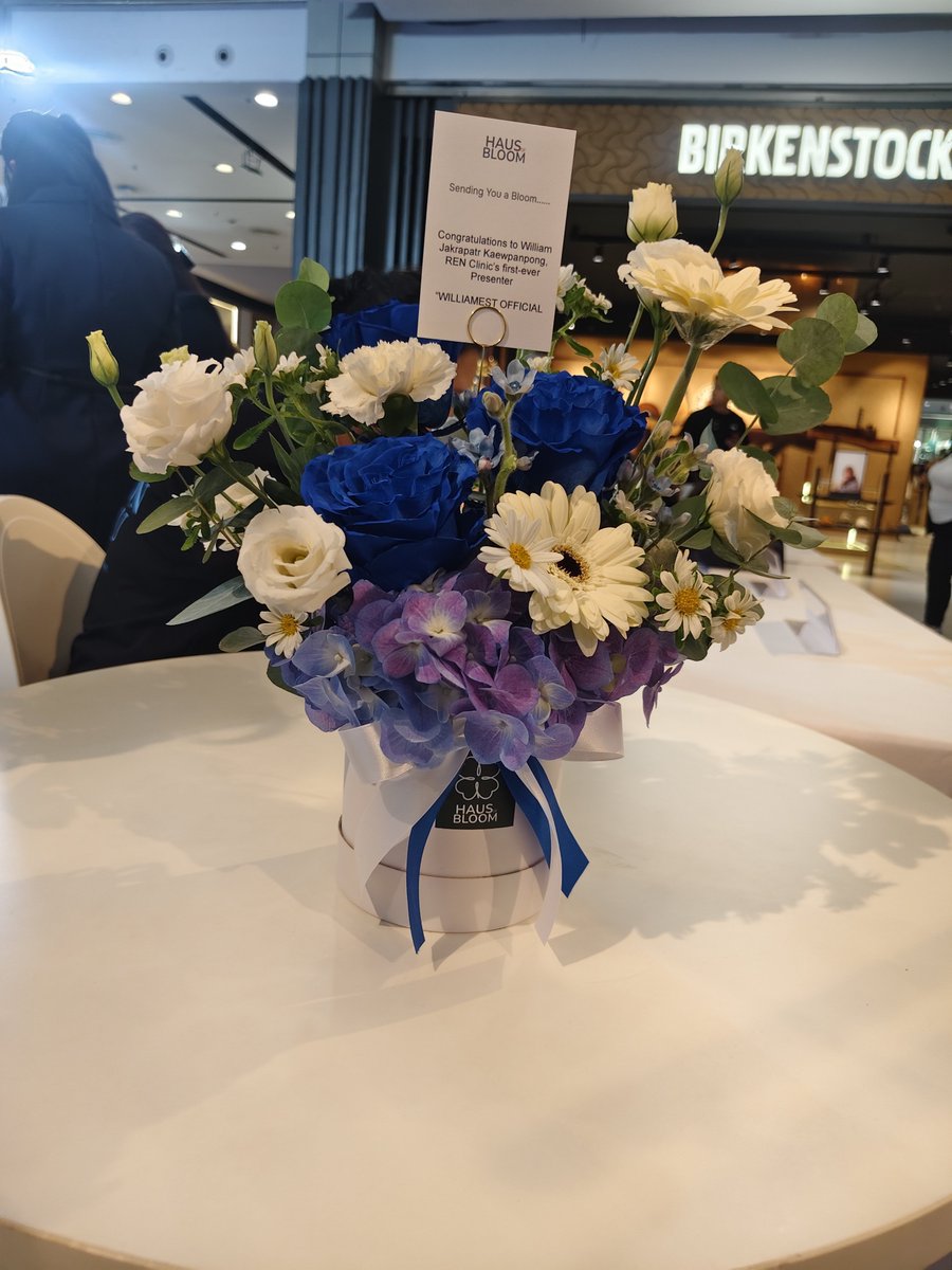 loving_fictions's tweet photo. Haus of Bloom flowers are ready for our Ren Presenter William today 🙂‍↔️🙂‍↔️

#RENxWilliam 
#williamjkp #WilliamEst https://t.co/dQSBR6ntU9