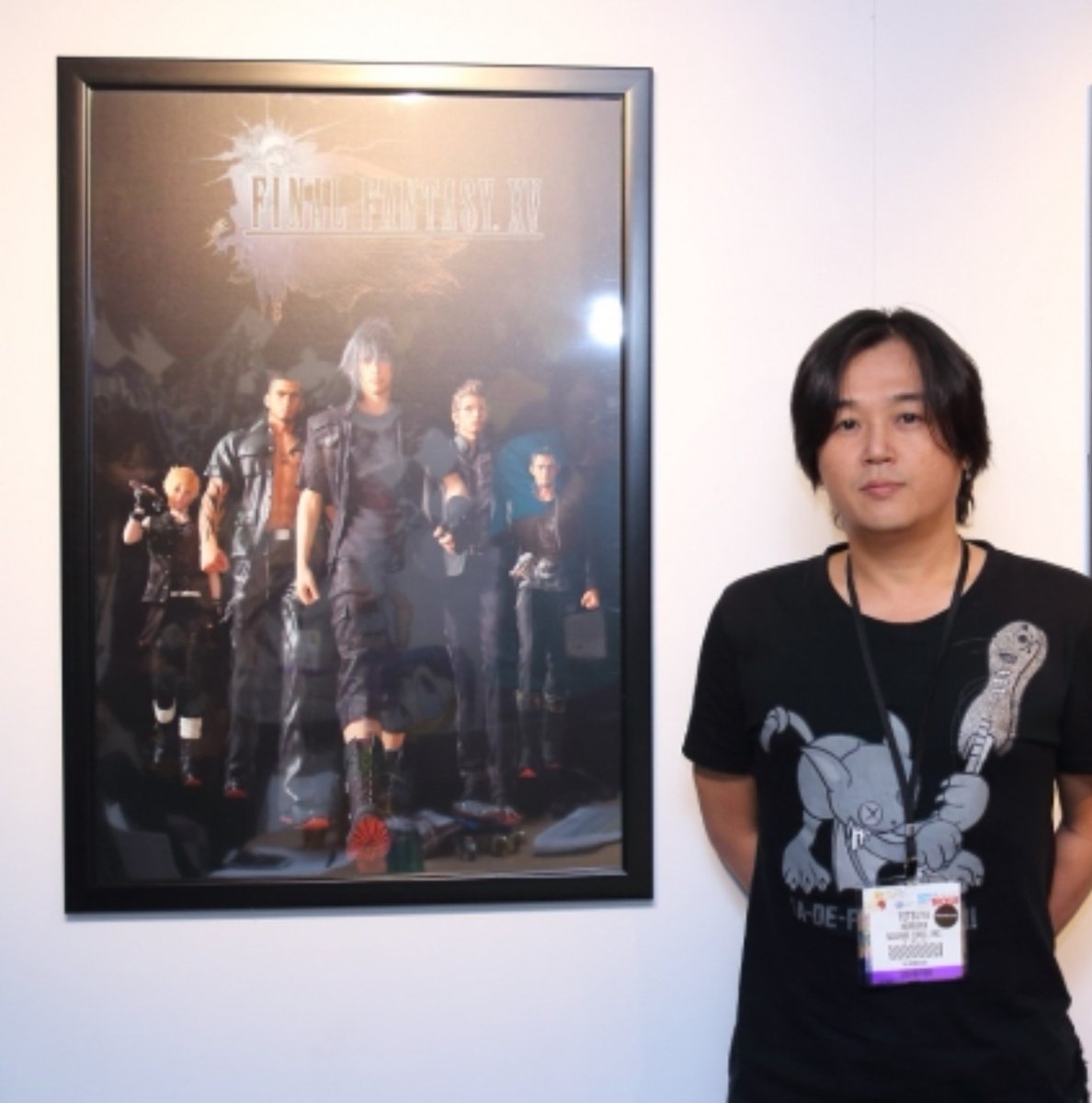 _FFVersusXIII's tweet photo. Tetsuya Nomura turns 56 today!

Since Final Fantasy IV in 1991, Nomura has left his mark on more than three decades of Square and Square Enix history through his work on numerous projects.

From Final Fantasy VI, VII, VIII and X to Chrono Trigger, Parasite Eve, The Bouncer, Brave Fencer Musashi, The World Ends with You, Dissidia Final Fantasy, Final Fantasy Type-0, The 3rd Birthday and World of Final Fantasy, his career is truly remarkable, even extending to a collaboration with Monolith Soft on Xenoblade Chronicles 2.

But it was with Final Fantasy Versus XIII, announced in 2006, that his artistic and creative vision truly left its mark on an entire generation. An ambitious project that would later become Final Fantasy XV, still carrying the imprint of the vision he originally conceived for this universe, while fans continue to wait for the opportunity to discover the true story of Noctis, Stella, and the incredible world of FF Versus XIII / FFXV.

With the Final Fantasy VII Remake trilogy, Nomura continues to play a major role in the evolution of Final Fantasy.

Thank you for all these years of creativity, unforgettable characters, and incredible worlds.

Happy birthday, Tetsuya Nomura!