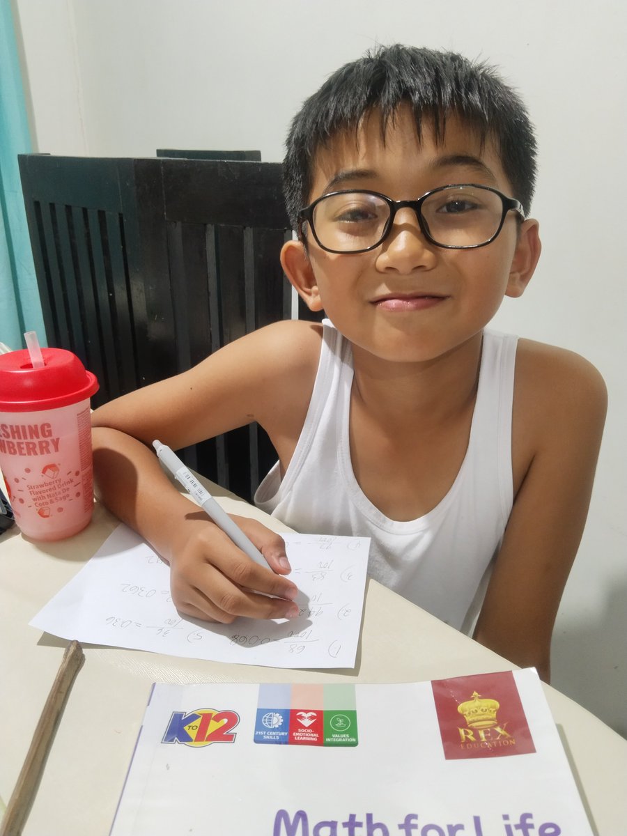 Lenz0819's tweet photo. Tutoring Time with Pangulong RK! ππ
EXAM nya tomorrow and Saturday, so itβs officially SERIOUS REVIEW MODE! π€βοΈ
The rule is simple:
β 1 wrong answer = 1 PALO! π
Kaya naka READY jan yang PAMALO KO!πͺ΅π€£π₯
#TutoringTime #PangulongRK #ExamMode #StudyHard #NoWrongAnswersPlease https://t.co/ItGYCyDLde