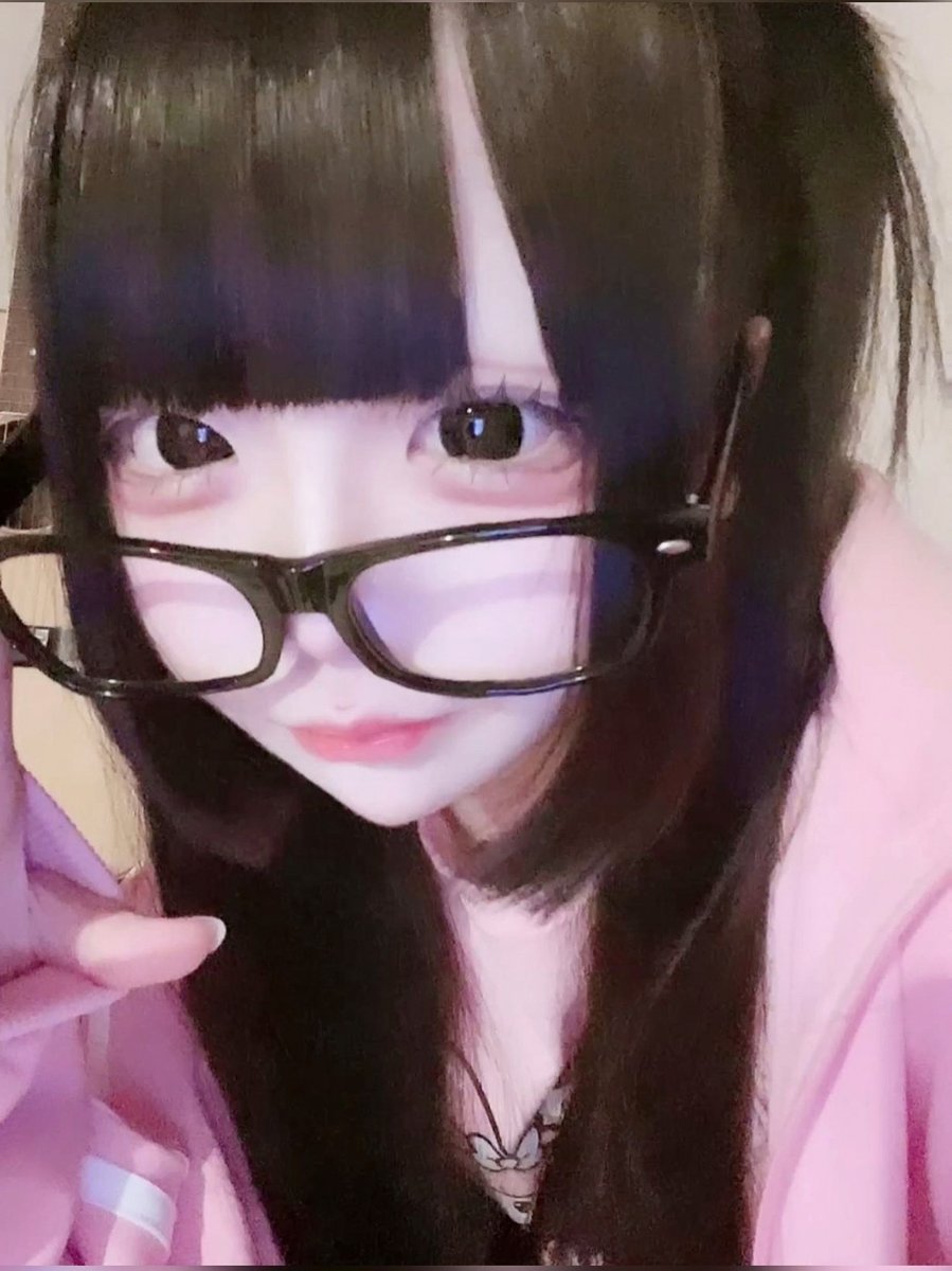 SumanRtd's tweet photo. 満たす水めきをメルヘンにメリーゴーラウンド咲かせる春を夢に見る琥珀に閉ざしたノスタルジーで染めていくような、仄か薫る色彩舞う四季の飛沫めきと涙の雨降らせていくようなプラネタリウムめいた波紋へと感光打たせ、打ち返していかせ、詩的に流れる水泡のスパークめく揺らめき舞えるように撫でさせ https://t.co/7xElVrlwSX