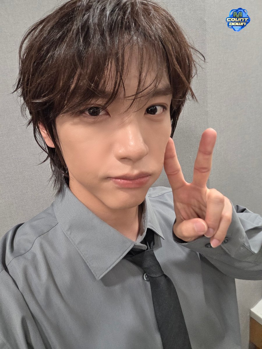 this_N54's tweet photo. 261008 엠카 https://t.co/MU9Yjqspab