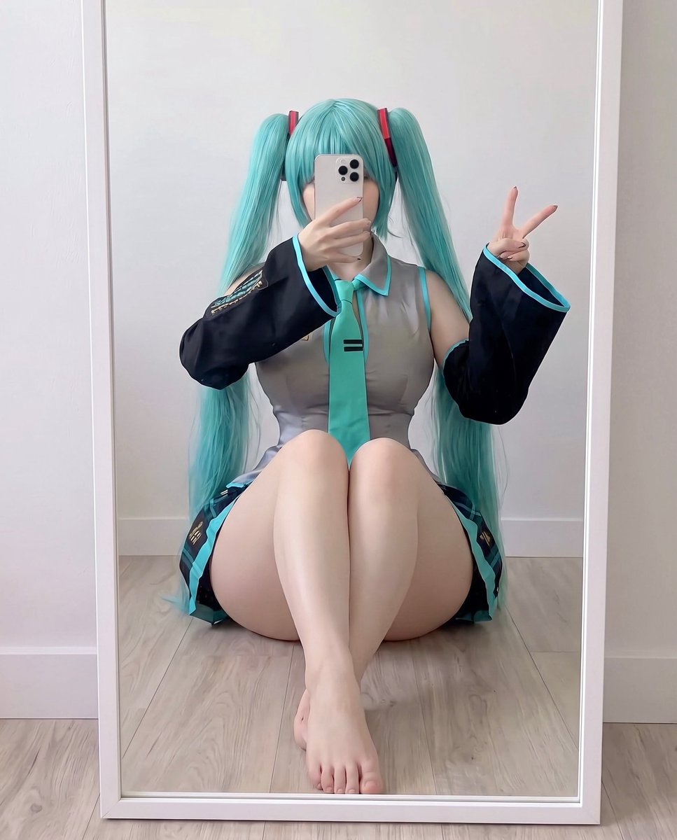 bimboktty's tweet photo. felt cute in this :p https://t.co/7YU7IJOiNM