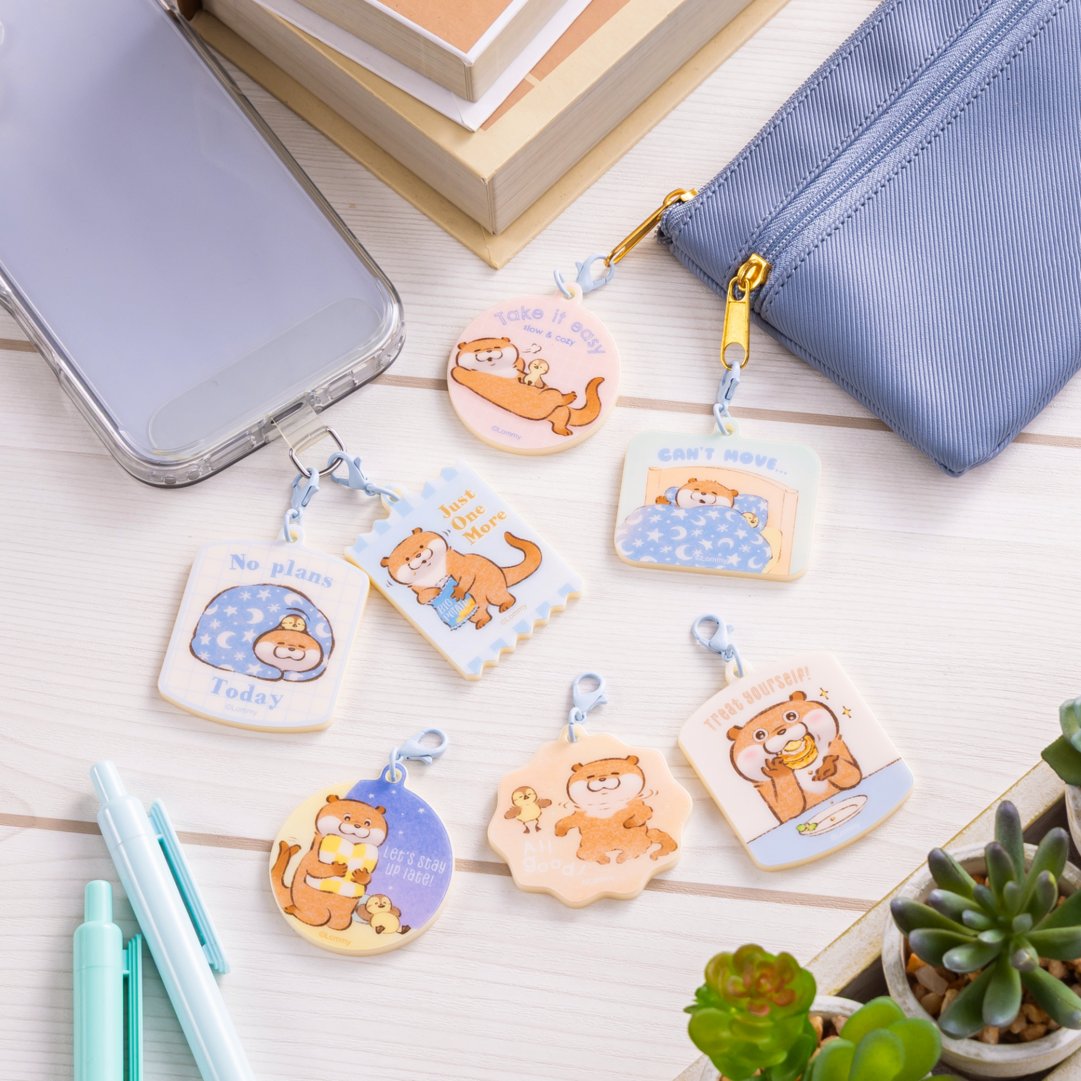 nun2store's tweet photo. 🌟新商品🌟

可愛い嘘のカワウソ 
ぬんびりスローライフ トレーディングぬんびり1週間なアクリルチャーム（全7種）
単品：715円 / BOX：5,005円(税込)

バッグやポーチに ぷらんと🦦
げつよう から にちようまで ぬんびりチャーム💫
　
10/16(金)11時より発売🛒
https://t.co/aaZt9sNfdH https://t.co/VW7SPU2bS3