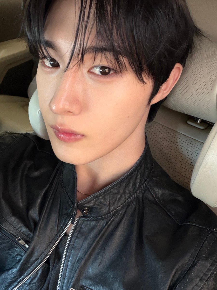 cixfixkr's tweet photo. literal saying of anything is yours are mine too https://t.co/zDJCNTFrOT