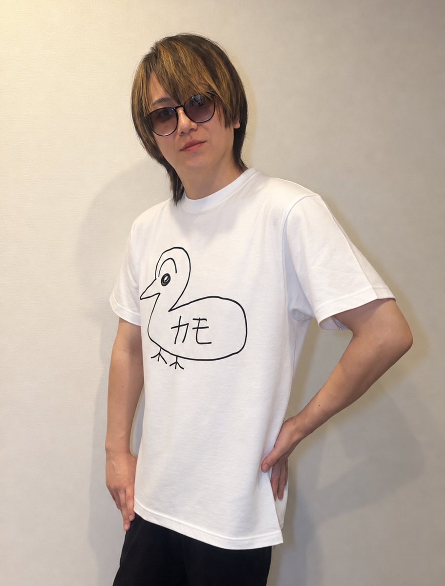Aizchann's tweet photo. 追加にカモTシャツ！！キター！！
絵下手過ぎて草生える（笑）

販売はこちら
https://t.co/IoQwccCyje

あいずちゃんねる公式HP
https://t.co/mNWB0XWXPQ https://t.co/J2eA0n0JLg
