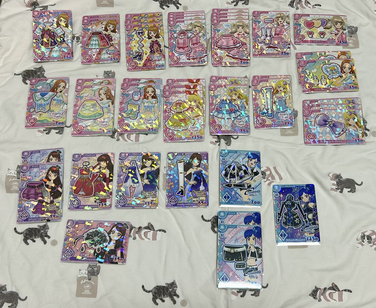 banzaitekitou's tweet photo. アイカツアンコール　アイカツ　アンコール　交換　手渡し

譲 2-4枚目 レート相談ですが過去弾との抱き合わせ可
求 1枚目 

都内手渡し優先
パラレルカードいちご一式最優先
あおいアクセはいちごパラレルアクセ含む場合お譲りします https://t.co/GSBI4BcvHD