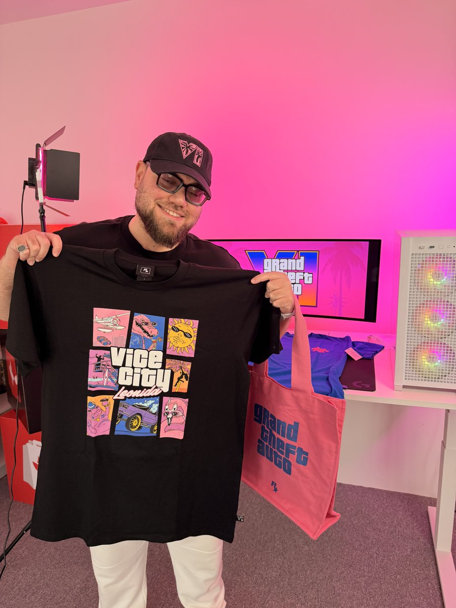 TrueGaming's tweet photo. 🚨🚨🚨 عشاق GTA 6 ⭐️⭐️⭐️⭐️⭐️⭐️

حبينا نبلغكم أنه وصلنا لنا هذا الصندوق من @RockstarGames شكرا لهم وحرصهم لايصالها لنا في تروجيمنج 

طبعا
@gex_xp مو مصدق ❗️ https://t.co/sLTsBRbs6R