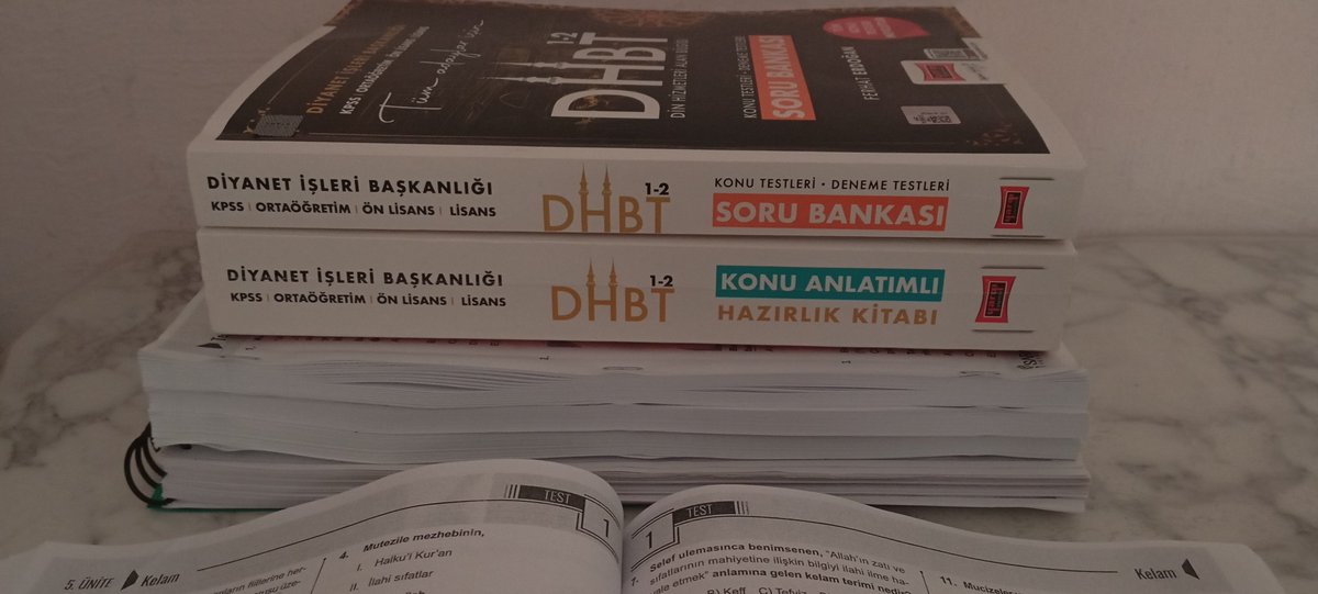 Rveyda5h's tweet photo. kalkın hadi daha ders calışcaz https://t.co/IaqdTKyUEs