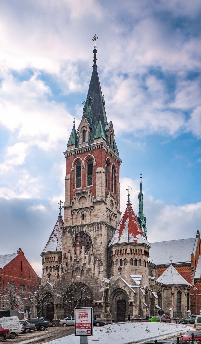 staryswiat24's tweet photo. Kościół św. Stanisława w Czortkowie.

Piękne dzieło arch. Jana Sasa-Zubrzyckiego na kresach, wybudowane w nurcie gotyku nadwiślańskiego. https://t.co/NGYqSHvUfq