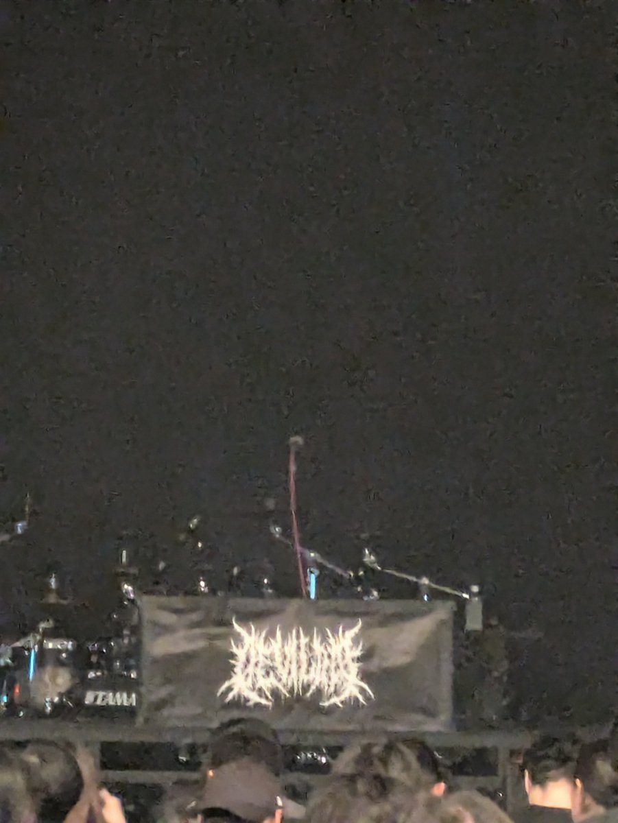 snakepfalcon's tweet photo. 豊洲PIT！会場in！！
DEVILOOF待機中！！！
めちゃくちゃ楽しみ！！！！！ https://t.co/R04PMNAV0C
