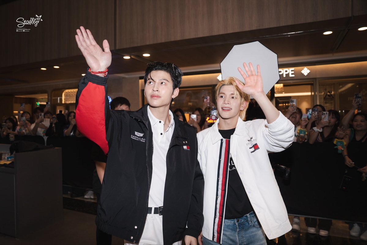 SeoullySG's tweet photo. [#TOMMYHILFIGER | 📸 PHOTO] TOMMY HILFIGER X CADILLAC FORMULA 1® POP-UP — POND NARAVIT & FOURTH NATTAWAT
 
IT WAS AN AMAZING AFTERNOON WITH POND & FORTH 🫶🏻

#TommyHilfiger #TommyFamily

—
POND x TOMMY HILFIGER CAD F1
#TommyHilfigerxCadillacF1 #PondNaravit #ppnaravit #TommyHilfigerxPond

TOMMY CADILLAC F1 WITH FOURTH
#TommyHilfigerxFourth #FourthNattawat #โฟร์ทณัฐวรรธน์
