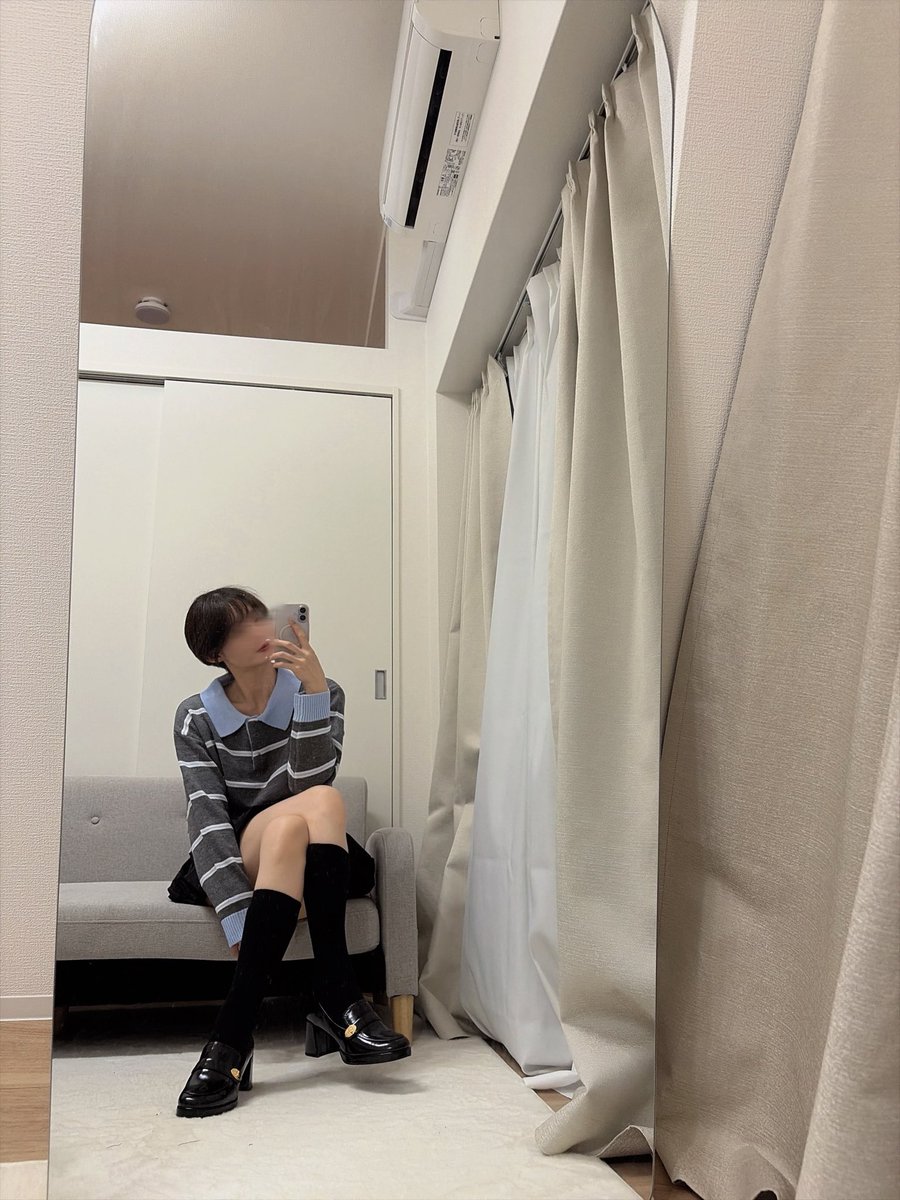 hukurupon's tweet photo. GRLのこの子たちも激かわでした。
秋は大人っぽい格好とは別でこういう服装したくなる。 https://t.co/sDZEyCiR10