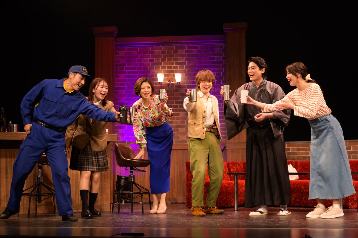 stage_natalie's tweet photo. 人生の主役は自分！林翔太ら出演「スナック・モブキャラ」開幕（舞台写真 / コメントあり）
https://t.co/3UcOzmRgfp

#スナモブ #ワタエン https://t.co/zHIBMAB998