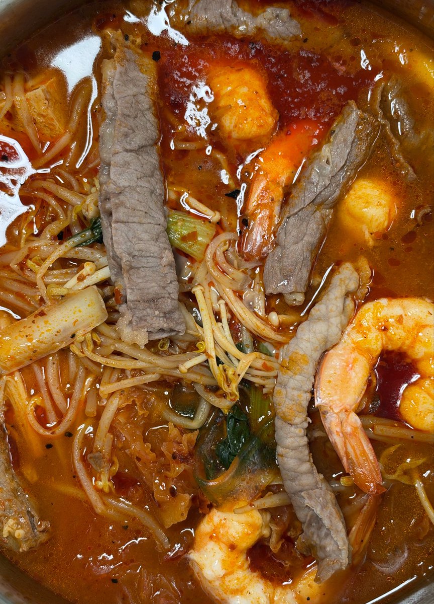 Bwisjh's tweet photo. 오늘 먹을 것은~~~~~~
토마토 마라탕. 마싯게먹겟습니다 🍅🍜 https://t.co/mBUW2o3Fha