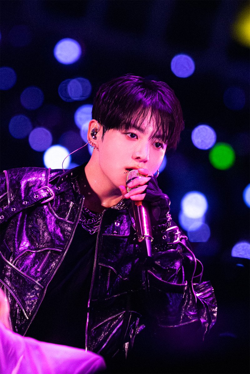 bts_radar's tweet photo. Fun Fact 📊

Jung Kook is the FIRST K-pop solo artist in history to win an award at the People's Choice Awards (PCAs). https://t.co/gzW5d1AnRu