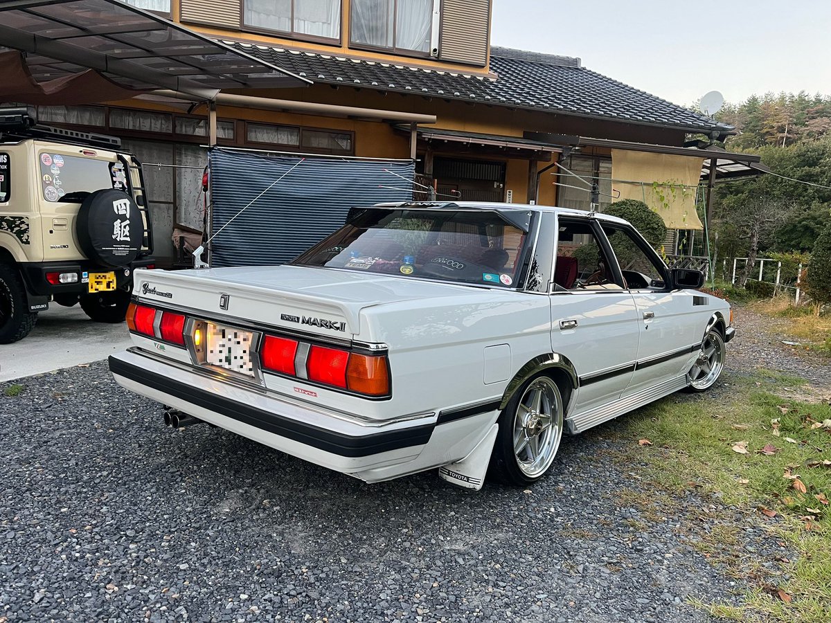 gx71mark2gt's tweet photo. 修理から帰ってきたので、E-WINGに履き替えてぶらぶらドライブしてきた！
早速スタンドの店員さんにナンパされてきました笑
エアコンがカビ臭くないし、めちゃ効きがいいし笑
めちゃくちゃ金かかったから、しばらくは大丈夫でしょ多分😇 https://t.co/R3QRlpmu41