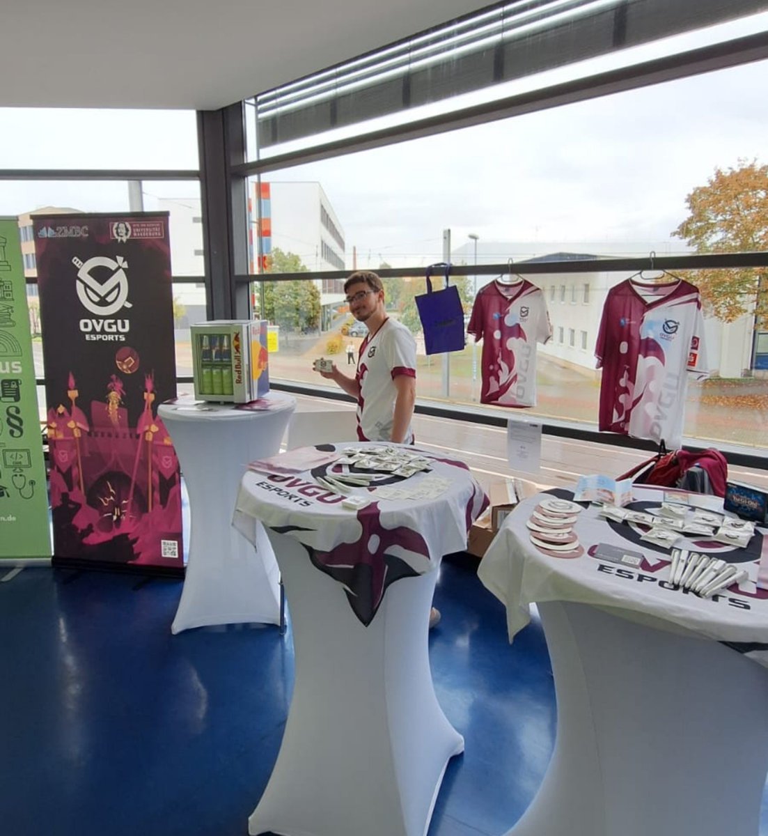 ovguesports's tweet photo. Markt der Möglichkeiten im G22 in der @OVGUpresse

Ihr findet uns im ersten Stock🙌 https://t.co/5BN12hrC2T