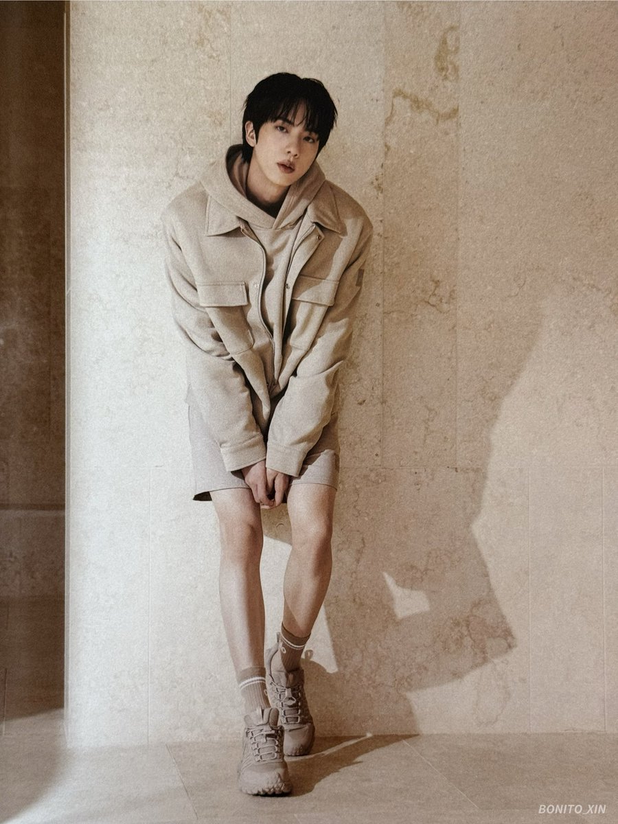 seokjinfile's tweet photo. JIN FOR ESQUIRE KOREA WITH ALO https://t.co/sjQGe7Xupg