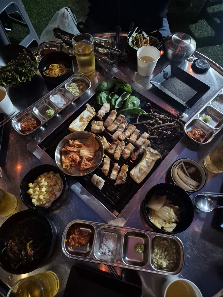 SioN7611's tweet photo. 냐! https://t.co/zV2YUqn7z6