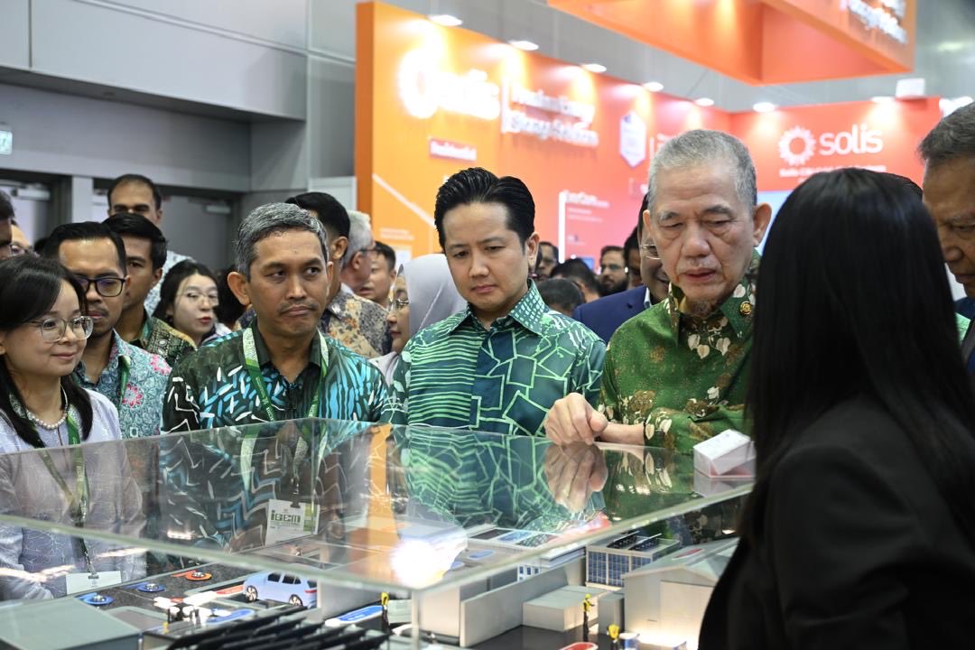 nresmalaysia's tweet photo. 𝐈𝐆𝐄𝐌 𝟐𝟎𝟐𝟔 𝐇𝐈𝐌𝐏𝐔𝐍 𝟒𝟓𝟎 𝐏𝐄𝐌𝐏𝐀𝐌𝐄𝐑, 𝐒𝐀𝐒𝐀𝐑 𝟔𝟎,𝟎𝟎𝟎 𝐏𝐄𝐍𝐆𝐔𝐍𝐉𝐔𝐍𝐆 |  𝟖 𝐎𝐊𝐓𝐎𝐁𝐄𝐑 𝟐𝟎𝟐𝟔

#NRES https://t.co/7sHoYoBYrY