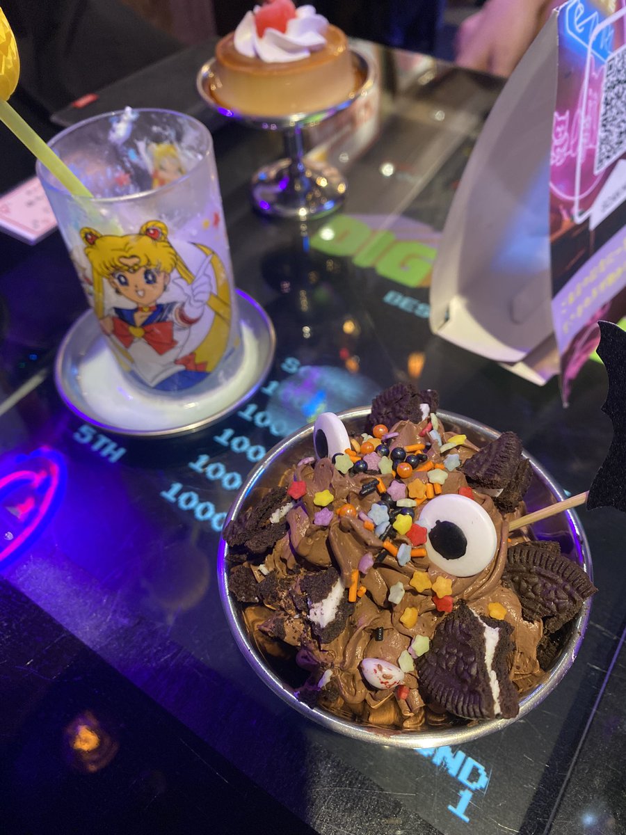 amt4696's tweet photo. 幼なじみとシェアハウスの友達つれて可愛い(?)カフェに来てみた！
めっっっっちゃ美味かったしお店も可愛かったし懐かしかった
ここ楽しいのでおすすめです

https://t.co/podecwU2Cy

#CafeEarl https://t.co/A37vsfI83z