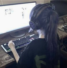 rashofjealous's tweet photo. 俺がソシャゲをやらないのはゲーム性が合わないのもそうだけど、始めたら課金が止まらないから https://t.co/W6blrZ9Uqf