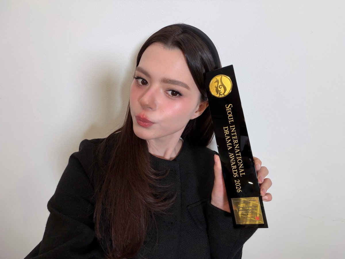 Fancy_aBite's tweet photo. 흐아앙

REBECCA SDA AWARDS26
#BeckyOutstandingAsianStar
#SDA2026 #SeoulInternationalDramaAwards
#beckysangels #BeckyArmstrong https://t.co/xIBaIGVmAm