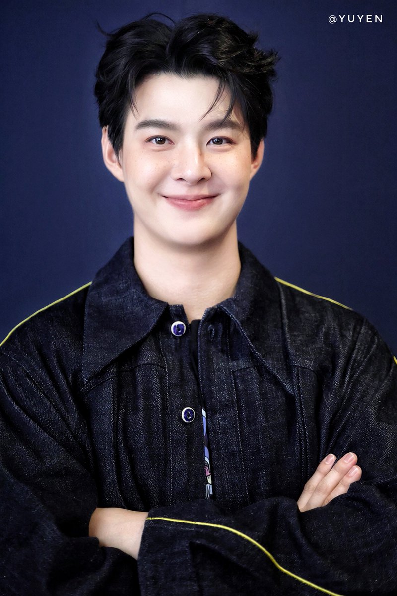 Yuyen_Huang's tweet photo. The camera records a second. Memory gives it a life of its own.

SAINT AT SIAM CENTER BIFW26
#SiamCenterBIFW2026xSAINT 
#Saint_sup #MingEr https://t.co/GiwNGWDwf9