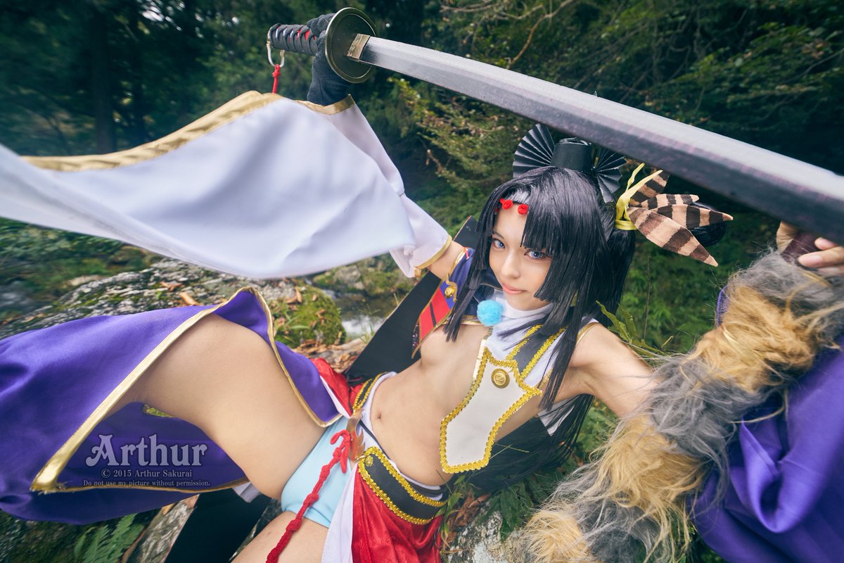 Arthur_Gray's tweet photo. FGO (Fate/Grand Order)   Cosplay 

「鬼一が兵法、受けてみるか！」

　牛若丸:りん

📷@Arthur_Gray in 自然郷東沢
No AI / No edit / コスプレ https://t.co/3kNxfveUDI