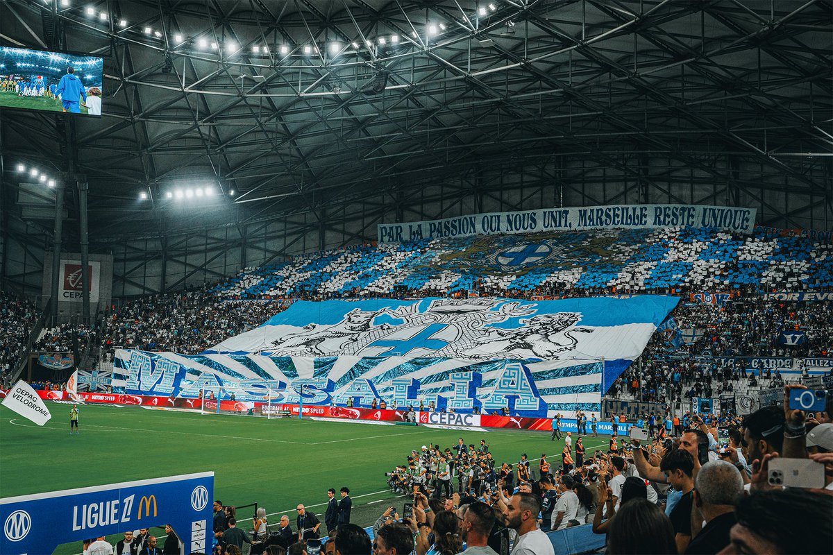 OM_English's tweet photo. Photos we refuse to crop for social media 🖼️💙 https://t.co/73IWZHDcJC