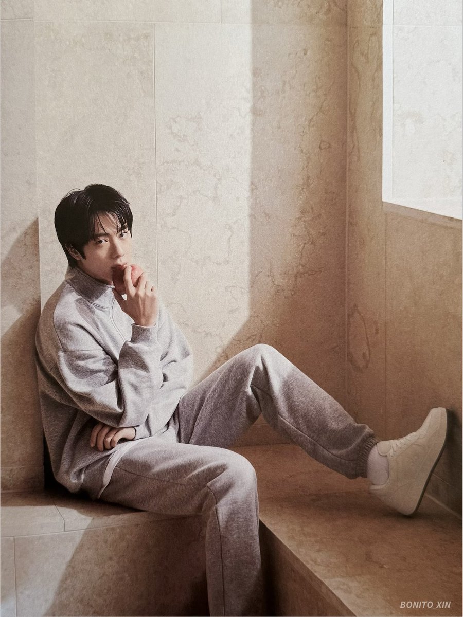 seokjinfile's tweet photo. JIN NEW ALO CAMPAIGN ON ESQUIRE https://t.co/7NspymedrY