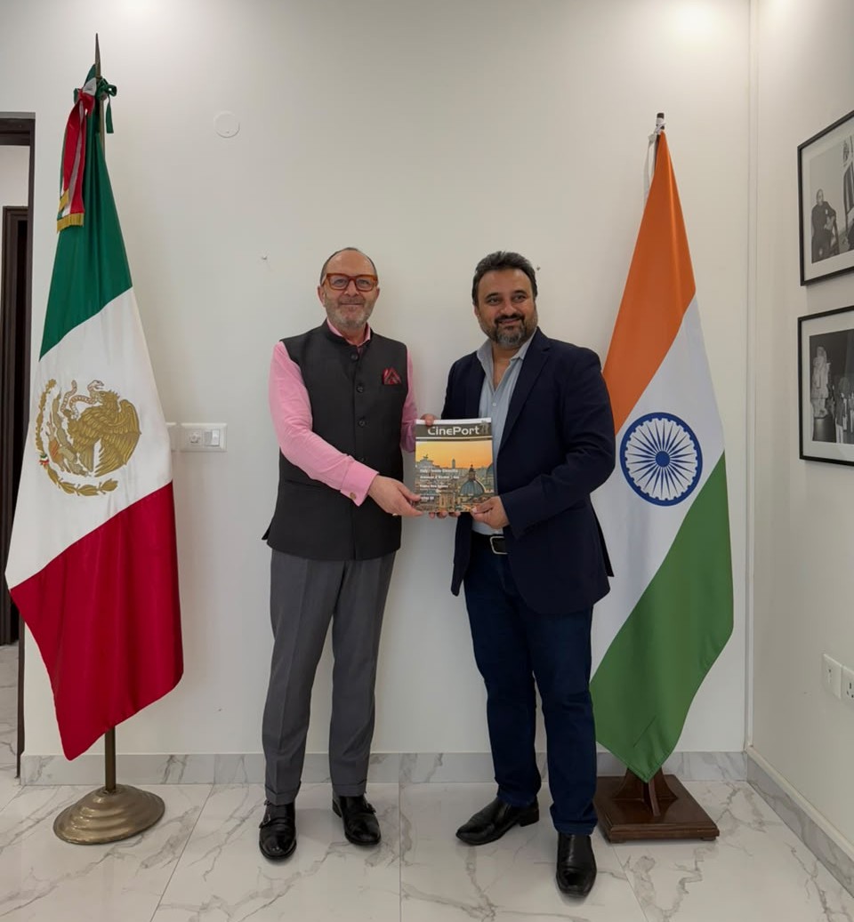 EmbaMexInd's tweet photo. 🇲🇽Amb @P_Blanco_P met Mr. Harshad Bhagwat, CEO, Europa Media &amp; Entertainment, a market leader in the domain of film tourism🎥.
They explored exciting opportunities to showcase🇲🇽landscapes &amp; rich culture to the🇮🇳film industry at the upcoming #IIFTCConclave.
@SRE_mx @cultura_mx https://t.co/l9ShbvpQsU